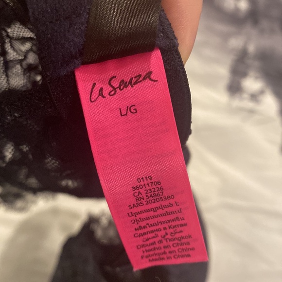 Navy blue lacy bra top - Picture 5 of 5